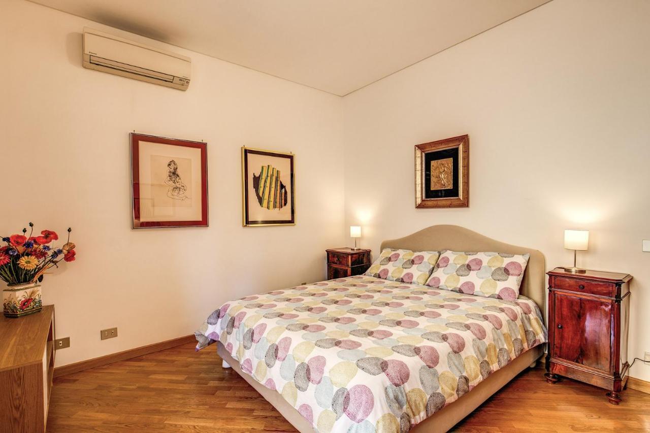 Terrazza Piccolomini: Elegant Apartment Stunning View Over Rome/St Peter'S Dome Extérieur photo