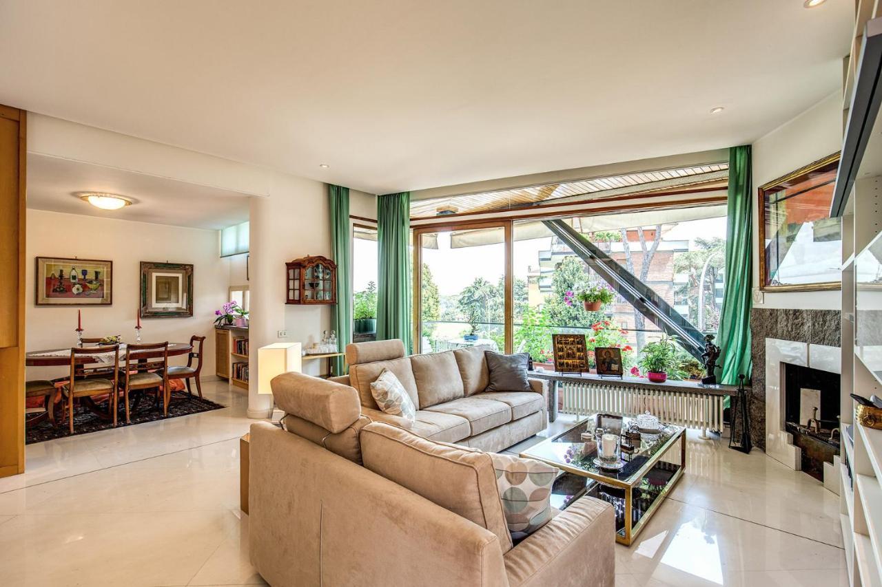 Terrazza Piccolomini: Elegant Apartment Stunning View Over Rome/St Peter'S Dome Extérieur photo