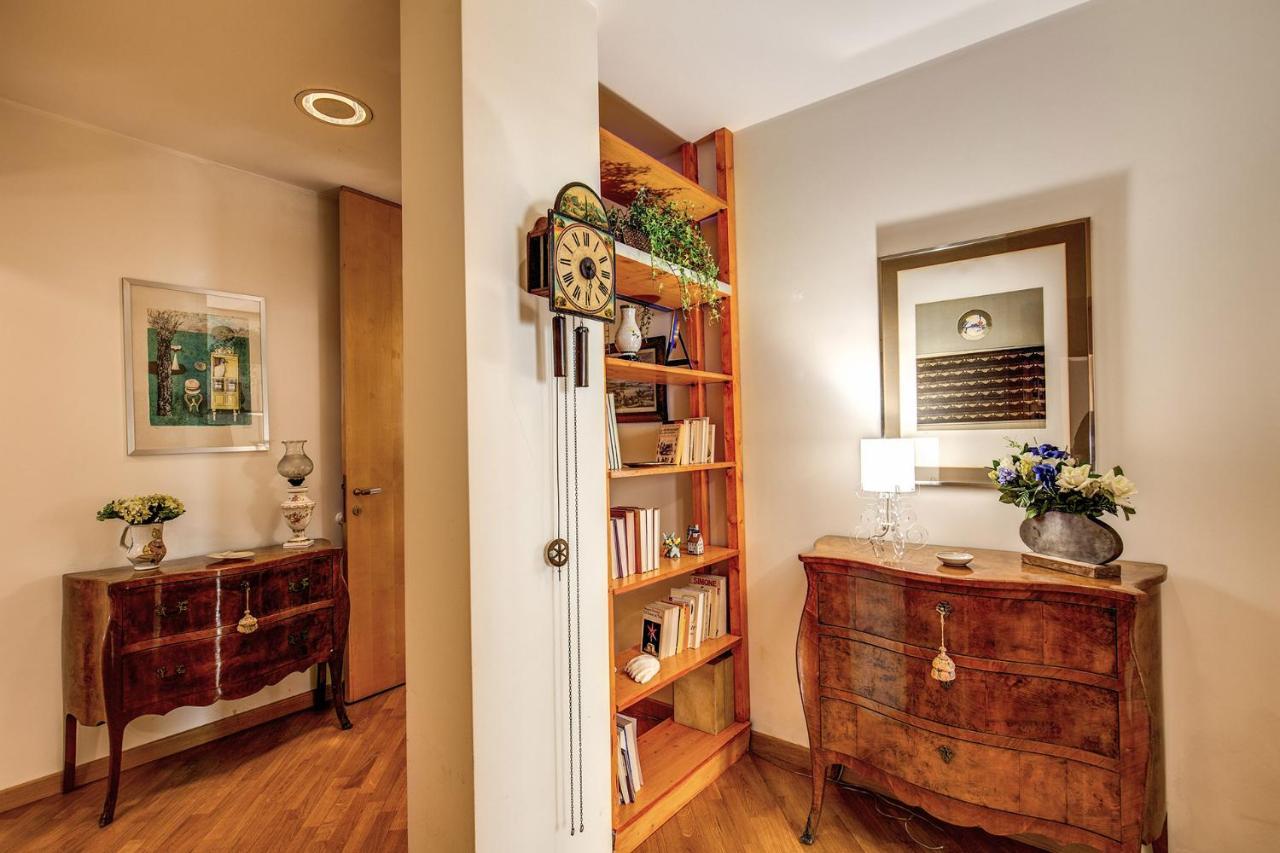 Terrazza Piccolomini: Elegant Apartment Stunning View Over Rome/St Peter'S Dome Extérieur photo