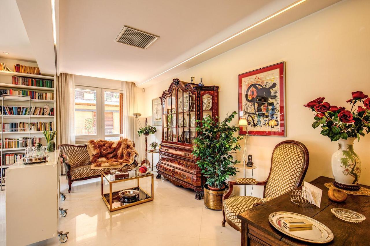 Terrazza Piccolomini: Elegant Apartment Stunning View Over Rome/St Peter'S Dome Extérieur photo
