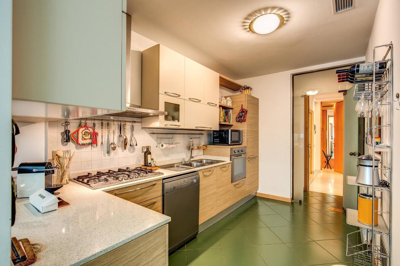 Terrazza Piccolomini: Elegant Apartment Stunning View Over Rome/St Peter'S Dome Extérieur photo