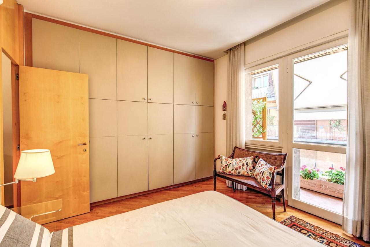 Terrazza Piccolomini: Elegant Apartment Stunning View Over Rome/St Peter'S Dome Extérieur photo