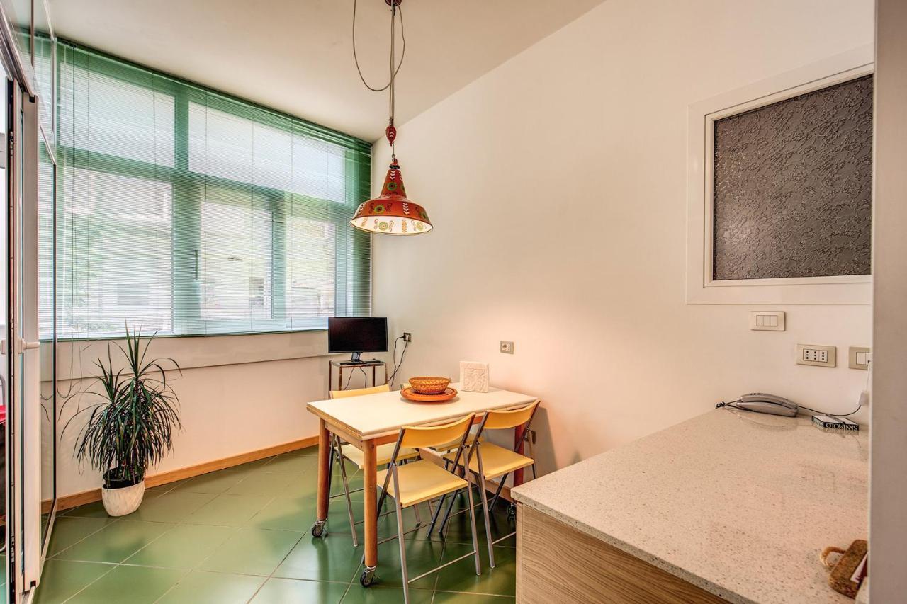 Terrazza Piccolomini: Elegant Apartment Stunning View Over Rome/St Peter'S Dome Extérieur photo