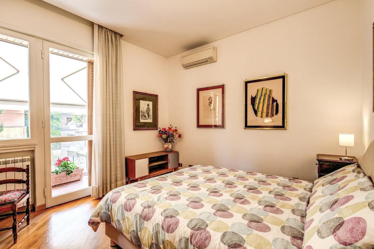 Terrazza Piccolomini: Elegant Apartment Stunning View Over Rome/St Peter'S Dome Extérieur photo